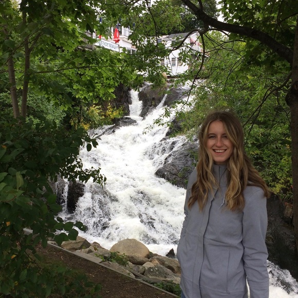 Hello, I’m Alesha! - Picture 1 of 2